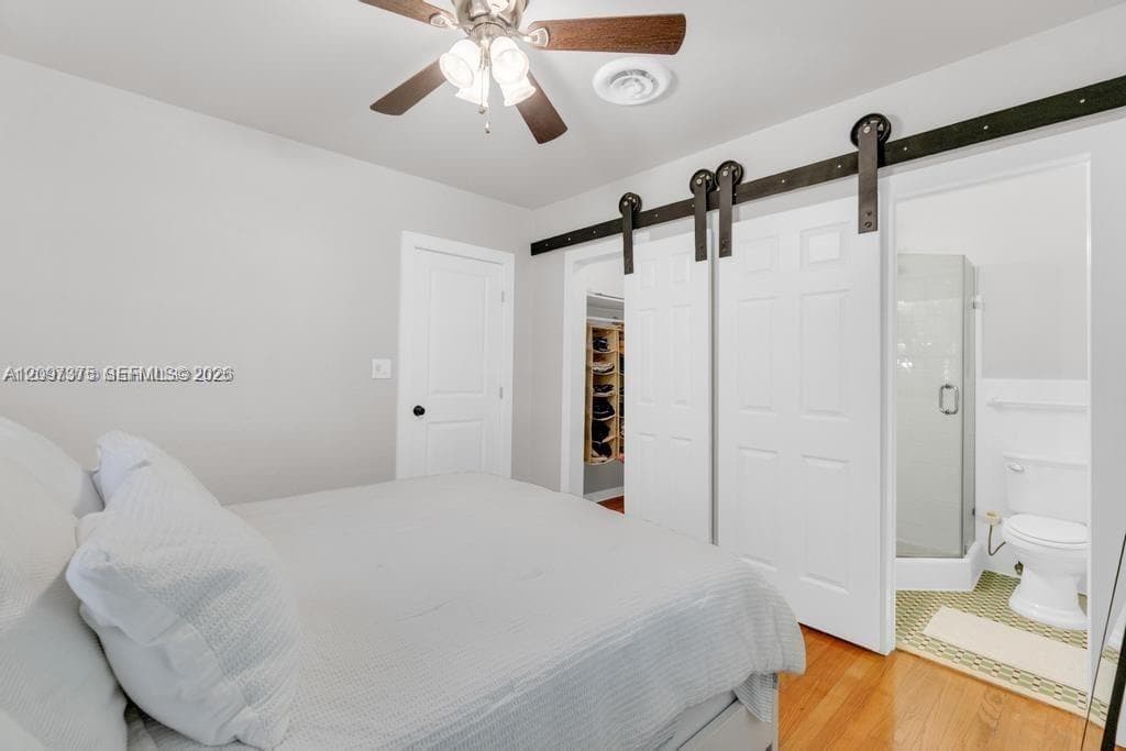 364 Navarre Dr photo 17