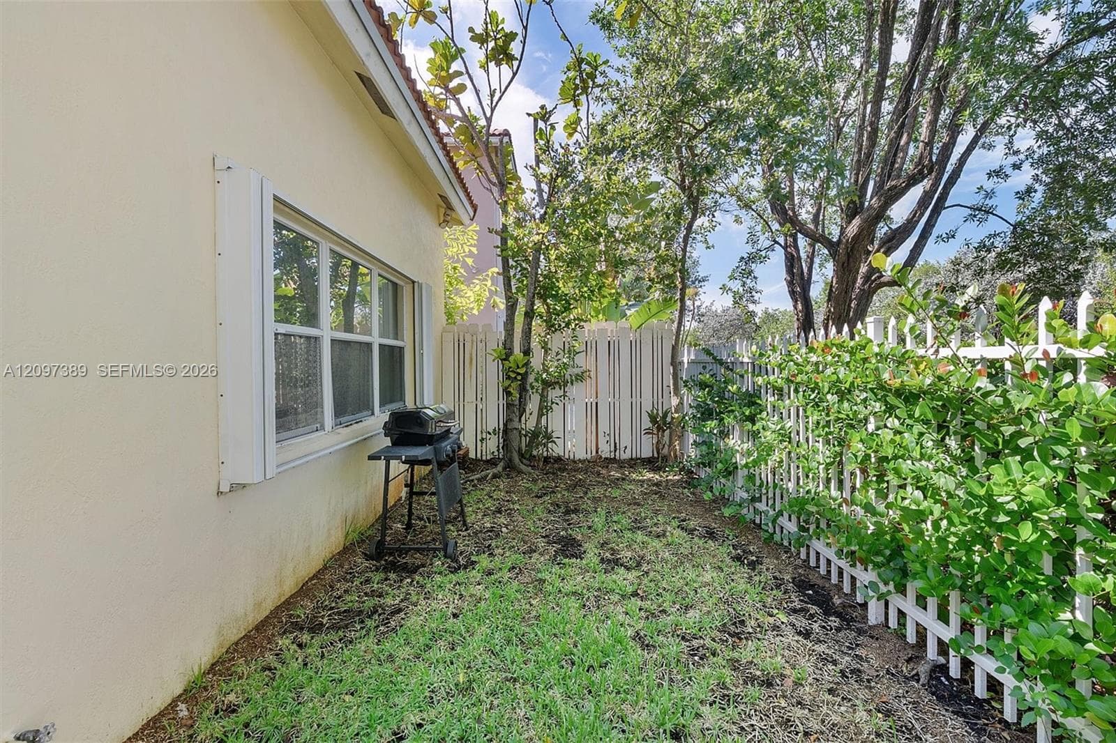1960 Sweetbay Way photo 46