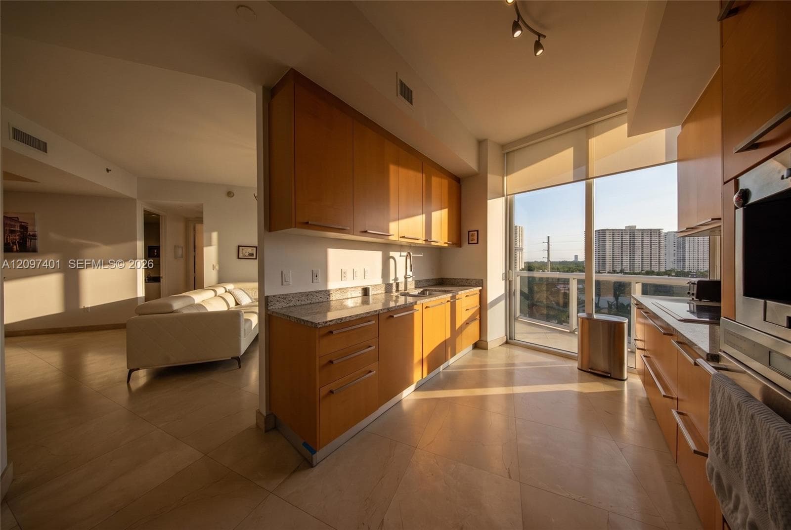 Trump Tower II · #405 in Sunny Isles Beach - Photo 2