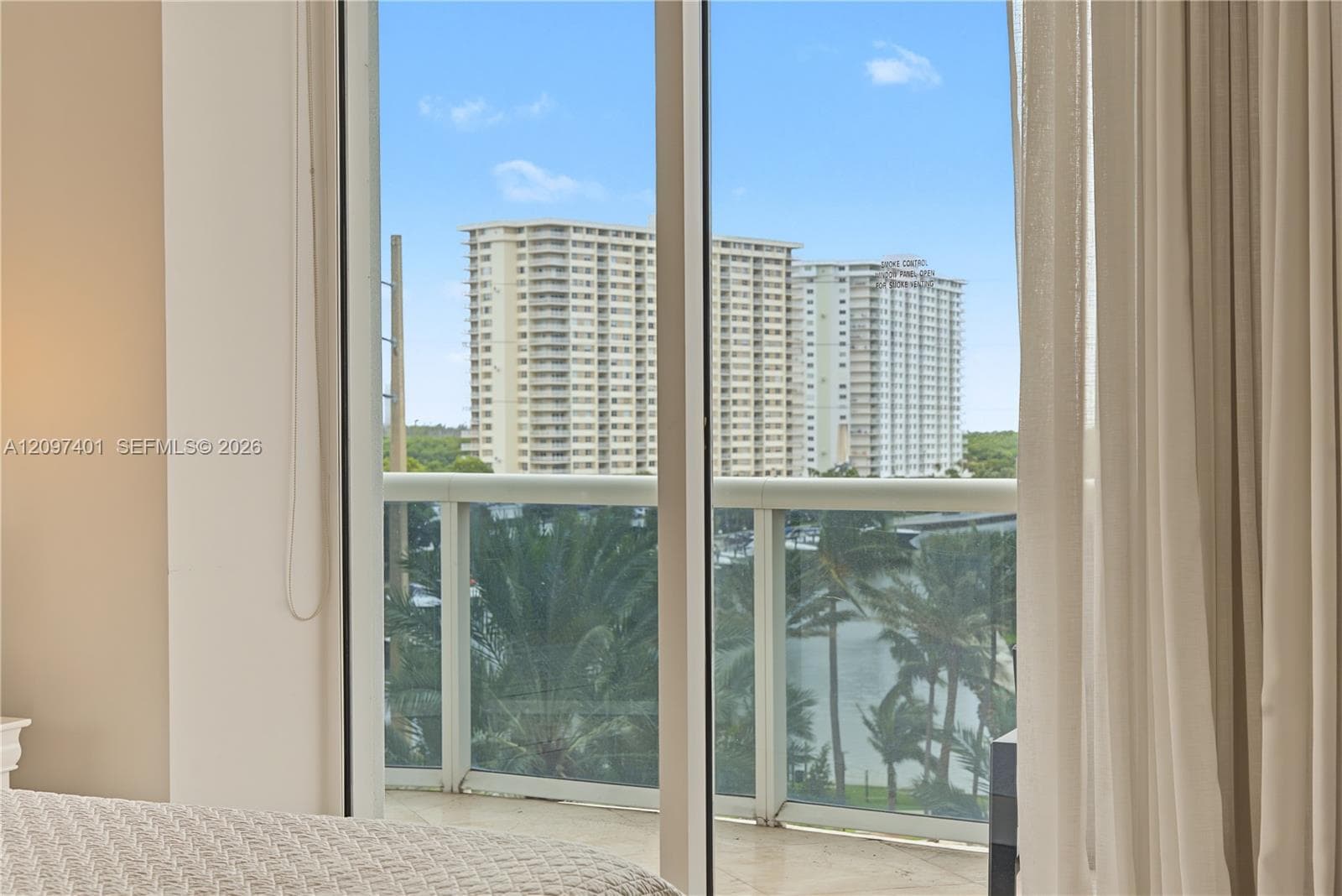 Trump Tower II · #405 in Sunny Isles Beach - Photo 22