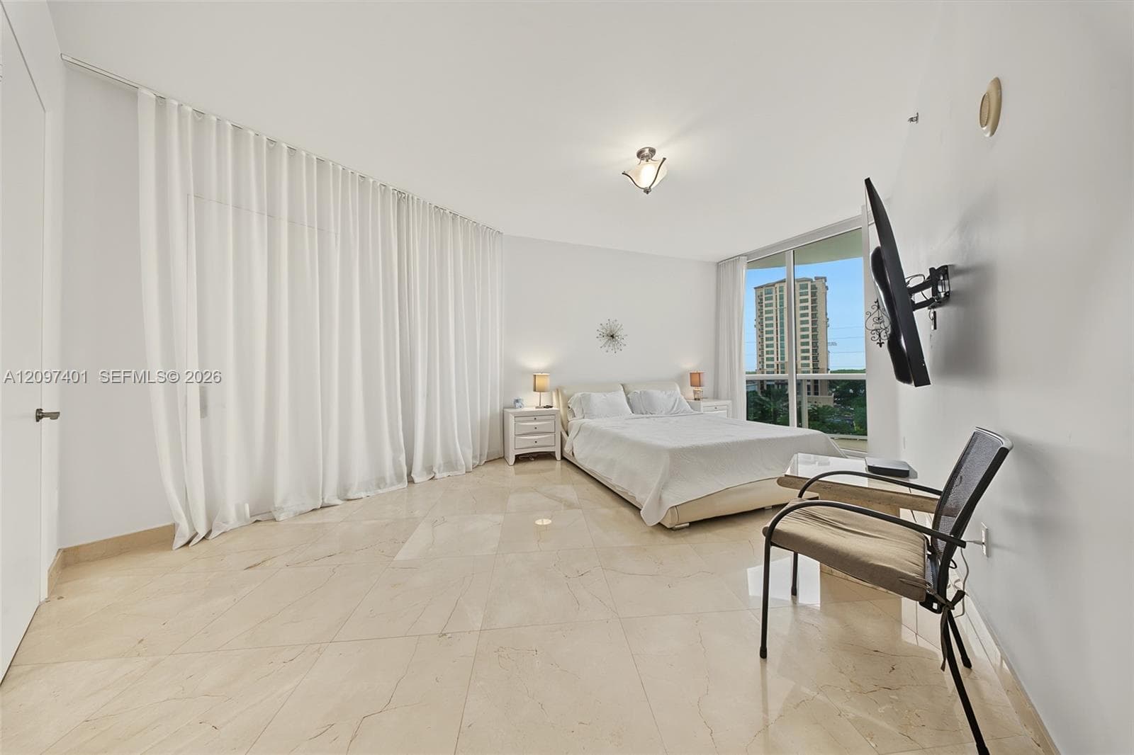 Trump Tower II · #405 in Sunny Isles Beach - Photo 15