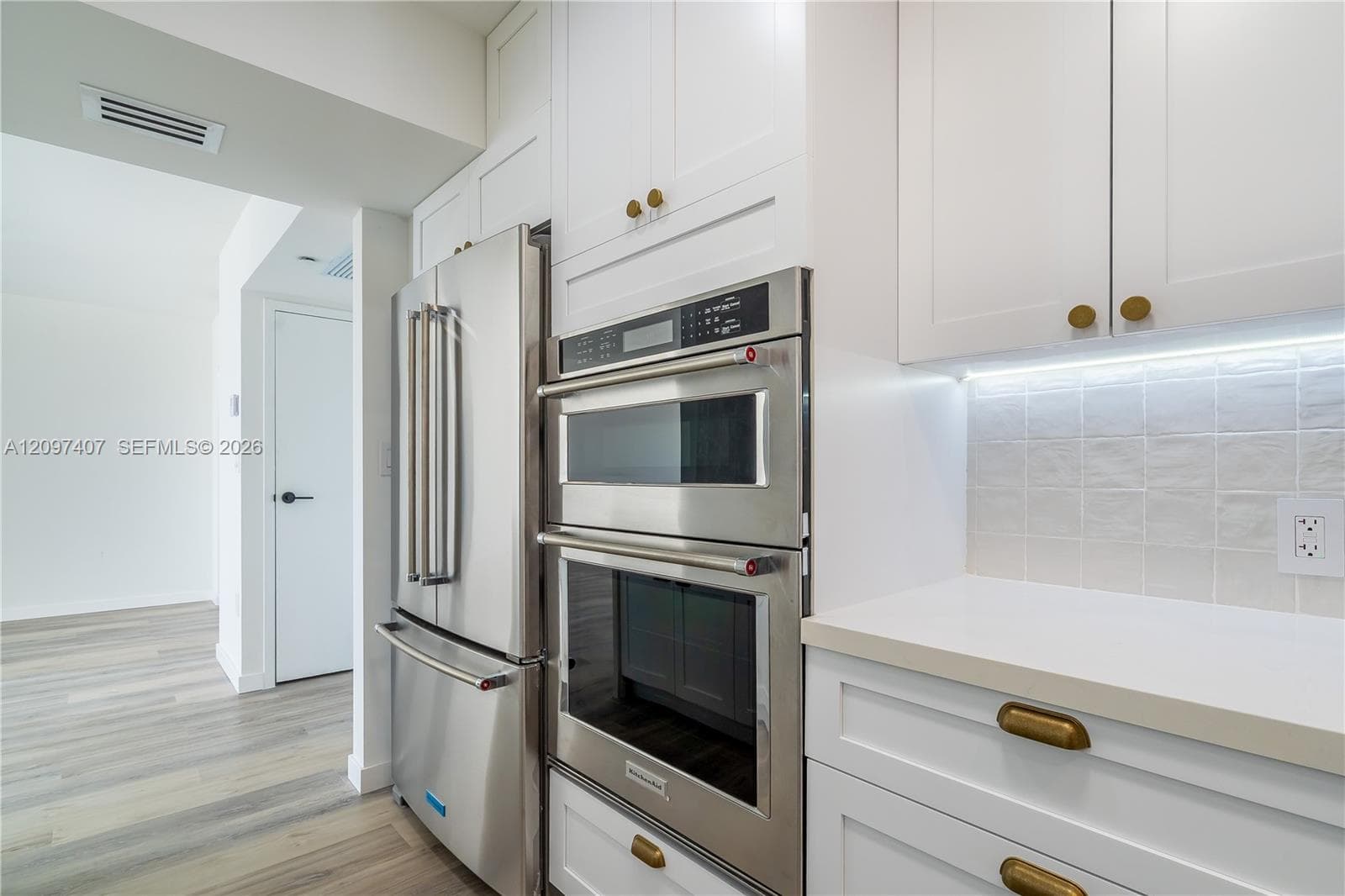EL DORADO · #1906 in Aventura - Photo 12