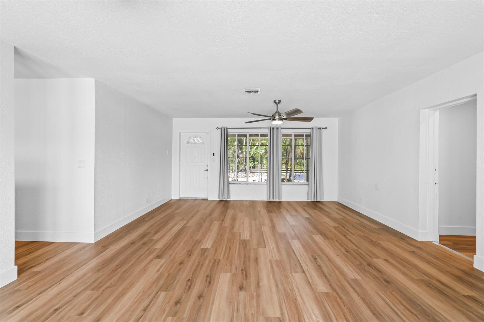 2265 NE 24th St - 6