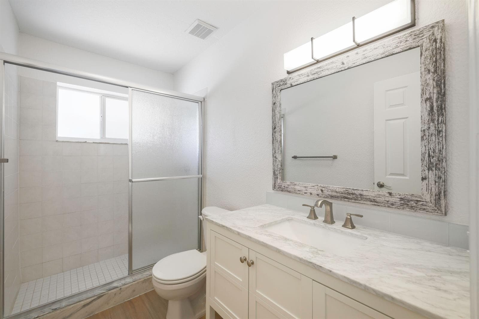 2265 NE 24th St - 20