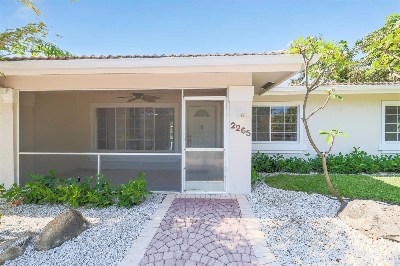 2265 NE 24th St - 4