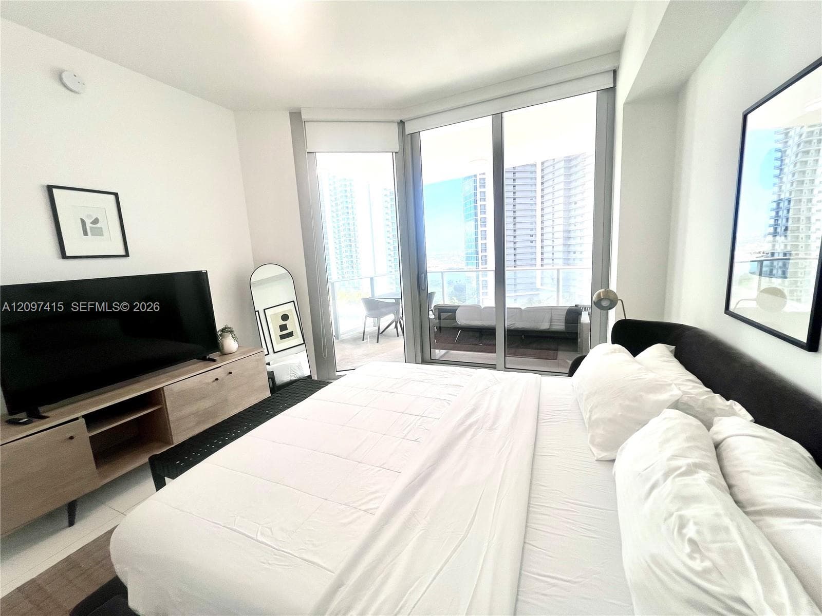 Paramount Miami Worldcenter · #1907 in Miami - Photo 11