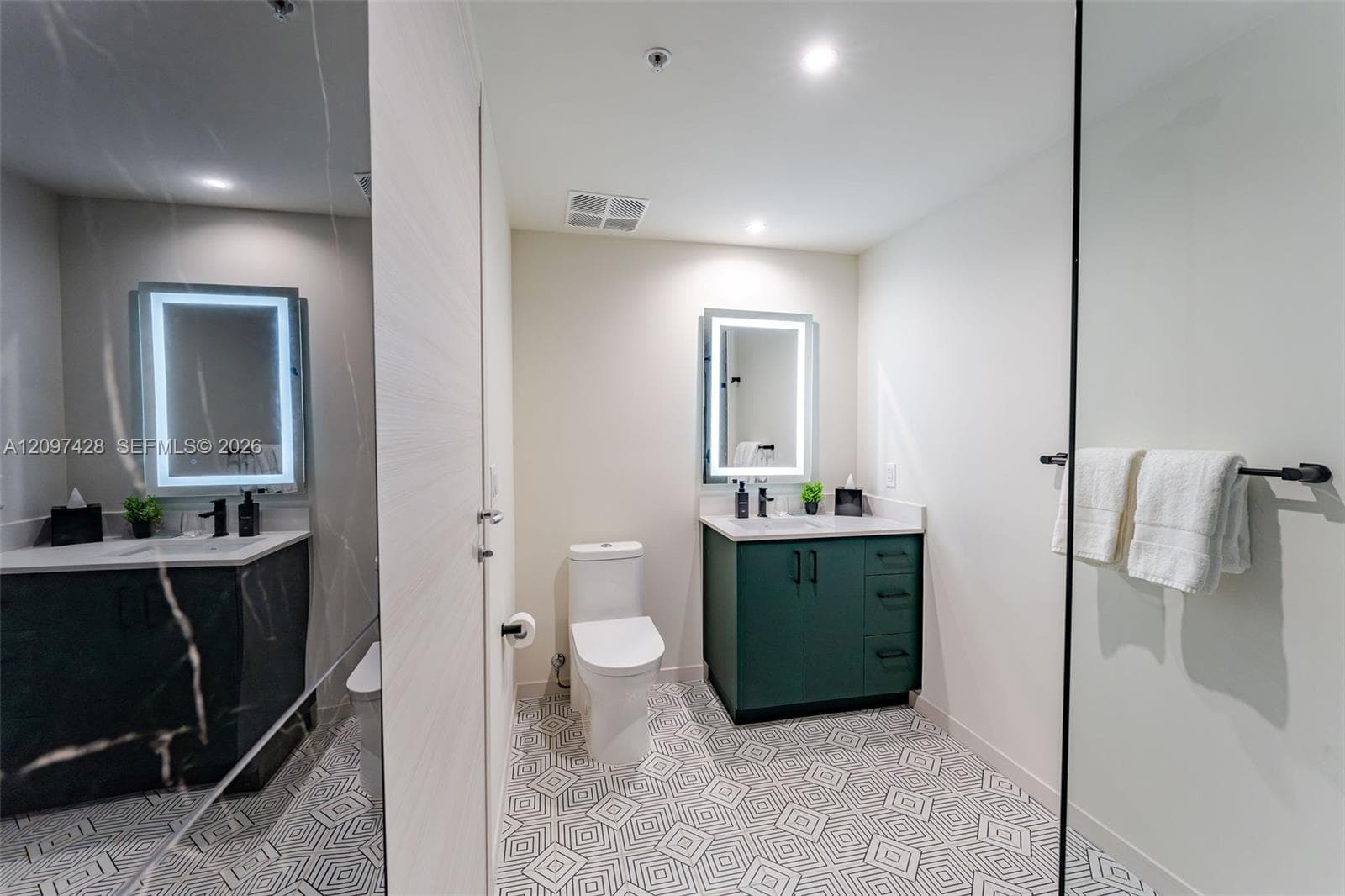 The Avenue Coral Gables · #703 in Coral Gables - Photo 15