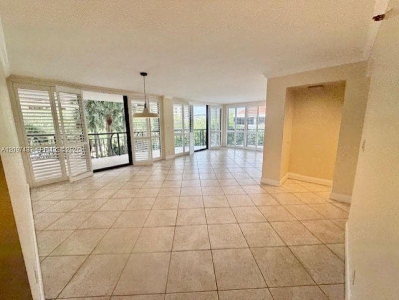 Grove Towers · #5A in Miami - Photo 3