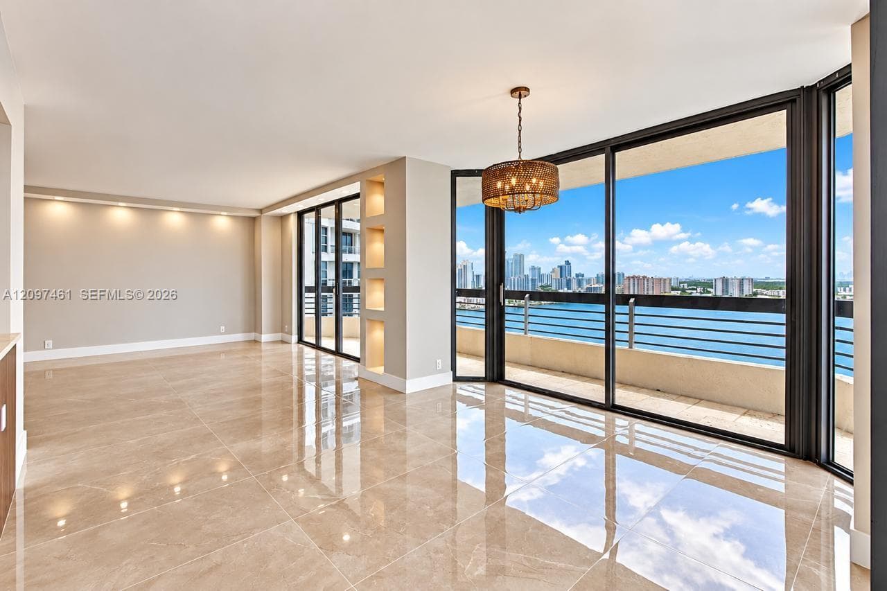 Mystic Pointe Tower 200 · #2705 in Aventura - Photo 6