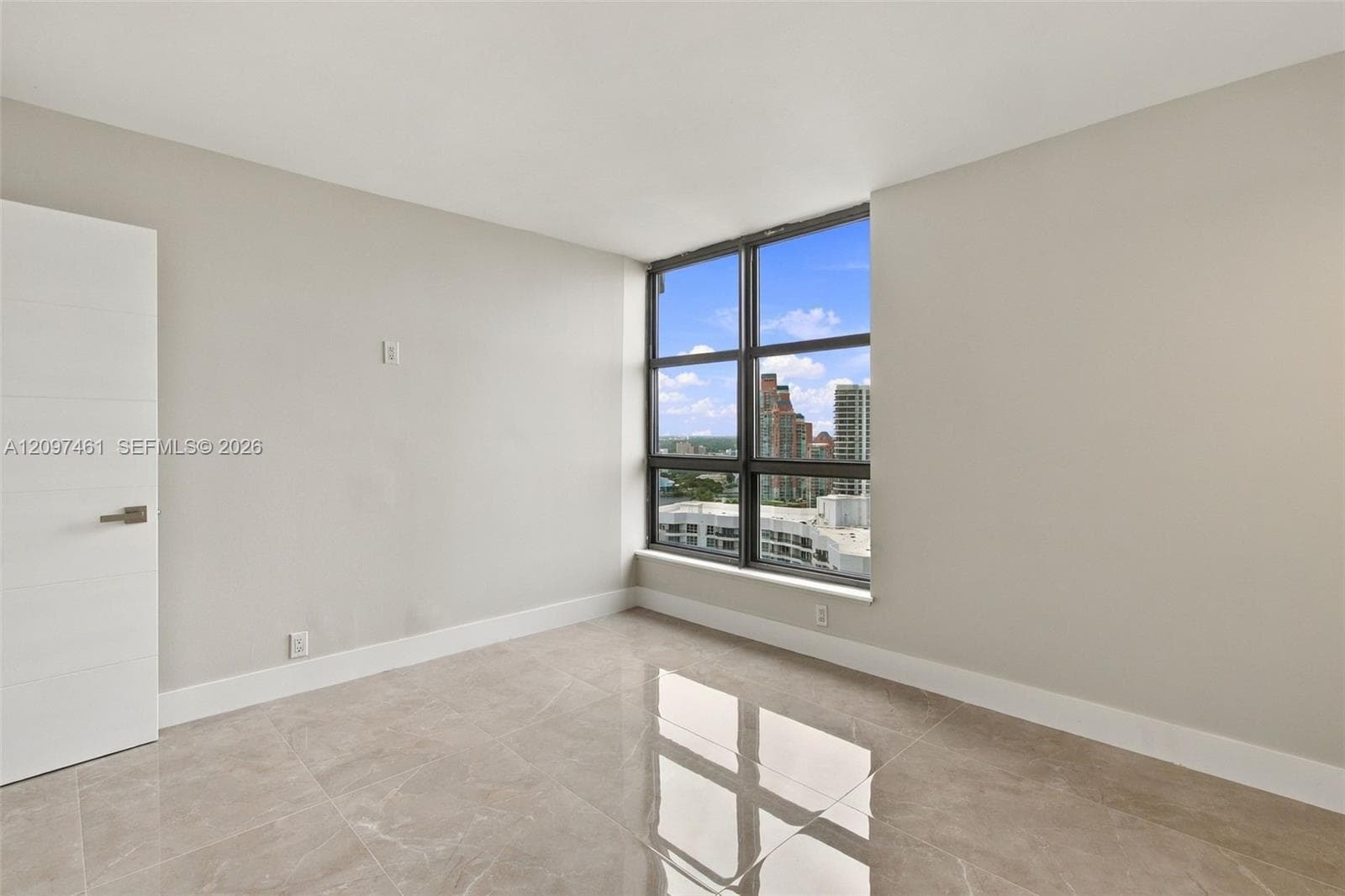 Mystic Pointe Tower 200 · #2705 in Aventura - Photo 17
