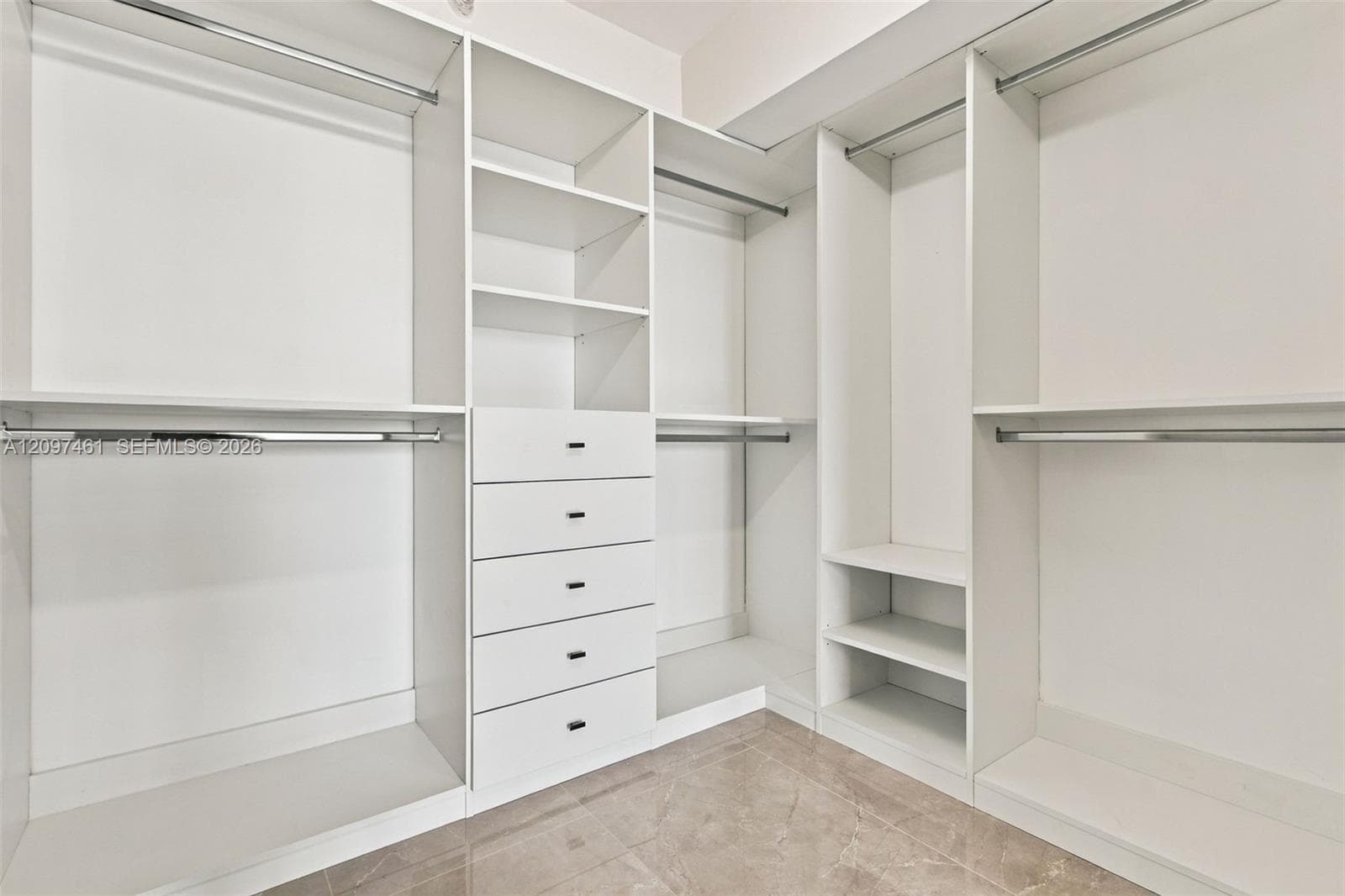 Mystic Pointe Tower 200 · #2705 in Aventura - Photo 14