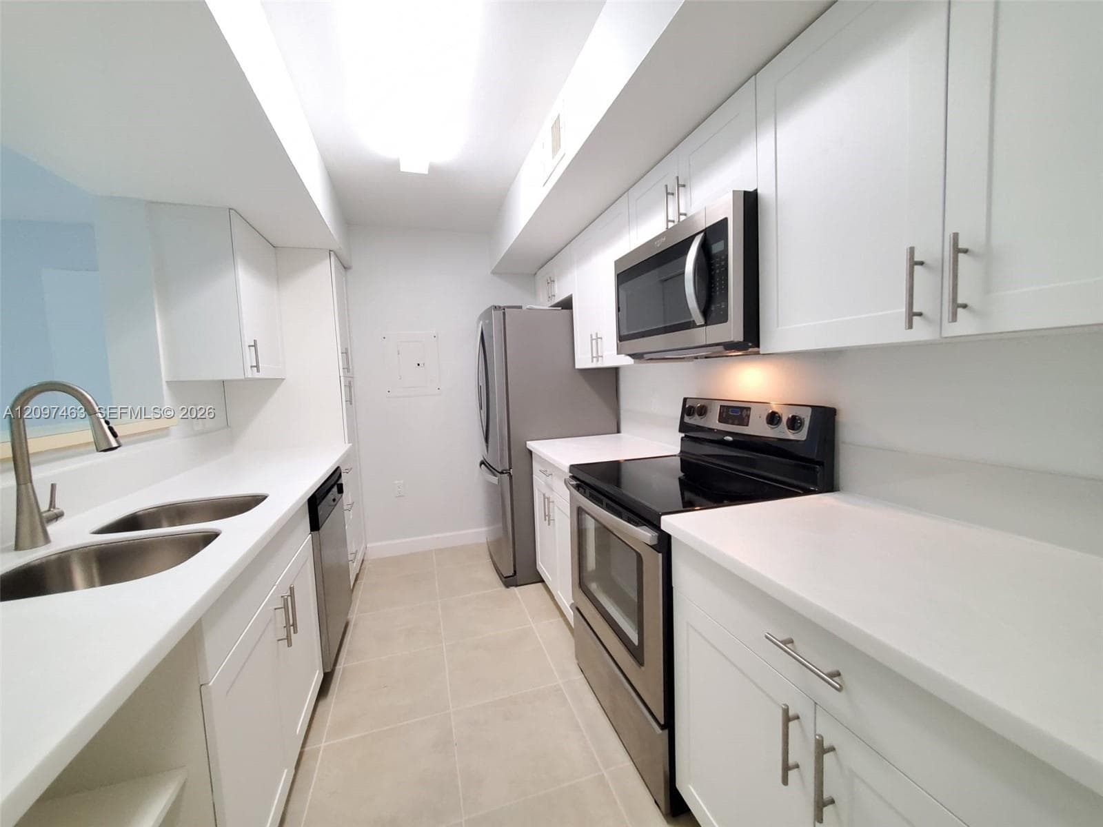 BISCAYNE BEACH CLUB CONDO · #512 in Miami - Photo 9