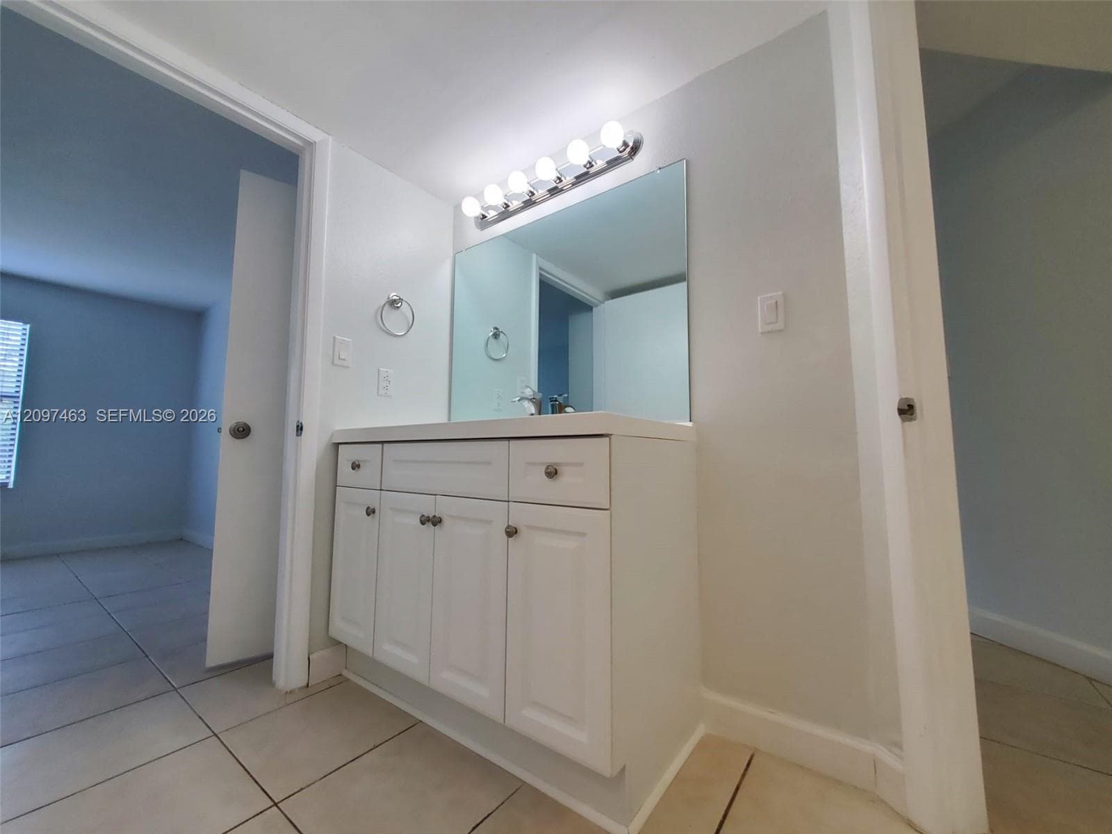 BISCAYNE BEACH CLUB CONDO · #512 in Miami - Photo 24