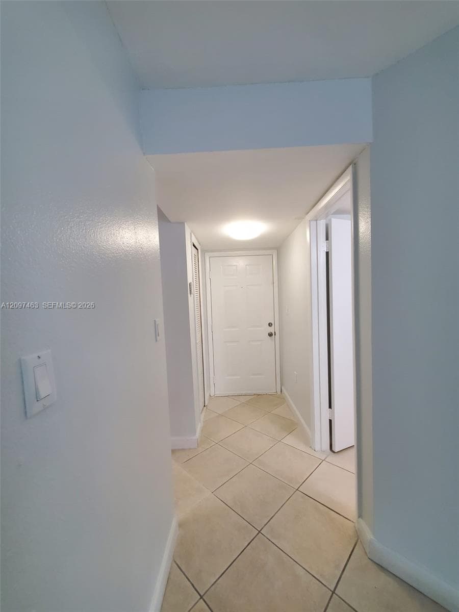BISCAYNE BEACH CLUB CONDO · #512 in Miami - Photo 31