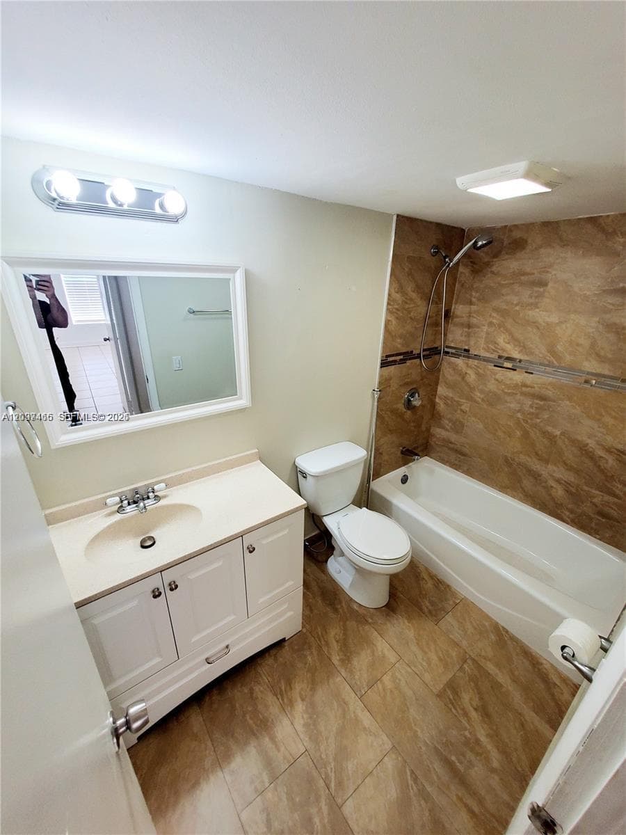 EL CID CONDO · #302 in Miami - Photo 6