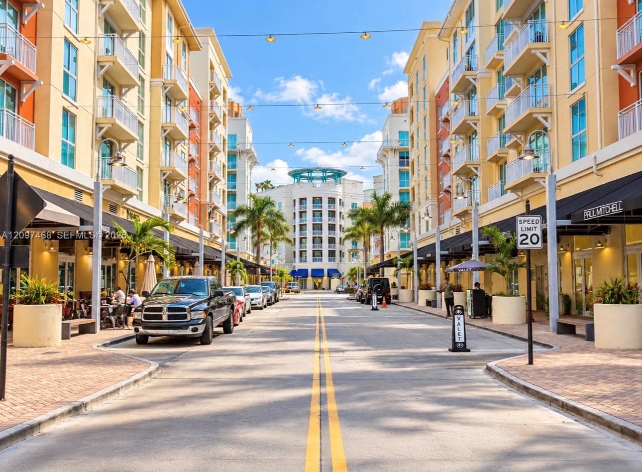 DOWNTOWN DADELAND CONDO N · #511 in Miami - Photo 8
