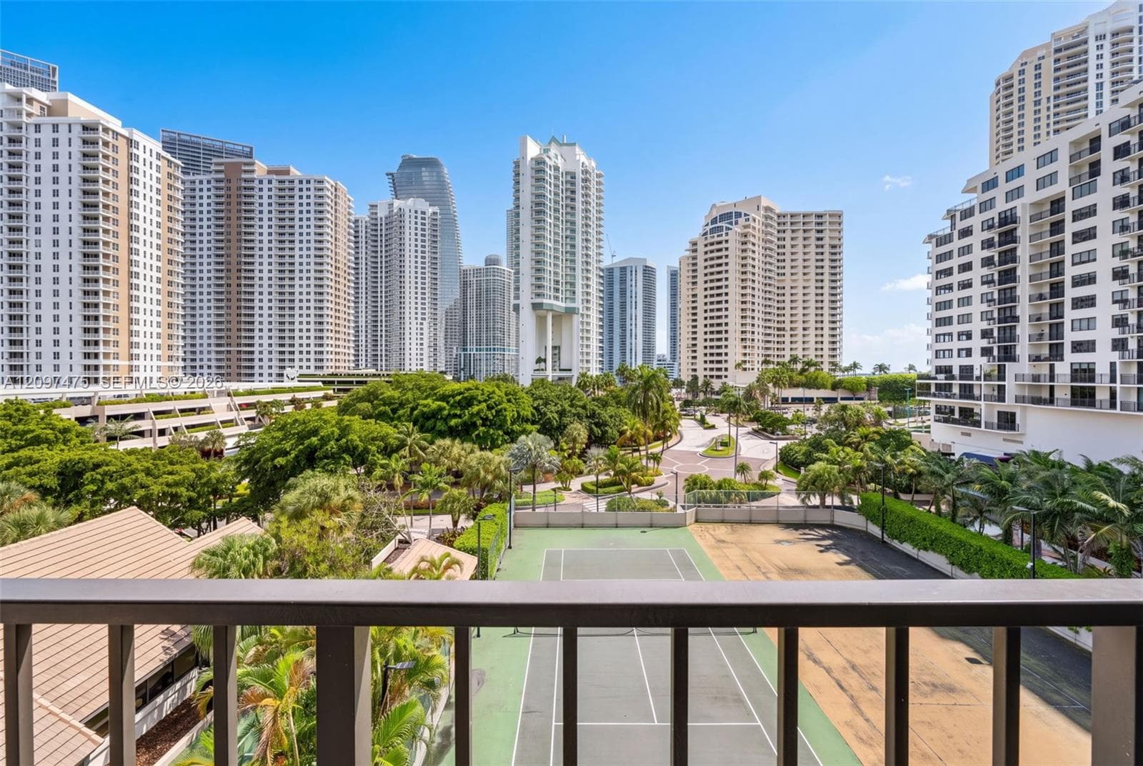Brickell Key One · #A721 in Miami - Photo 6