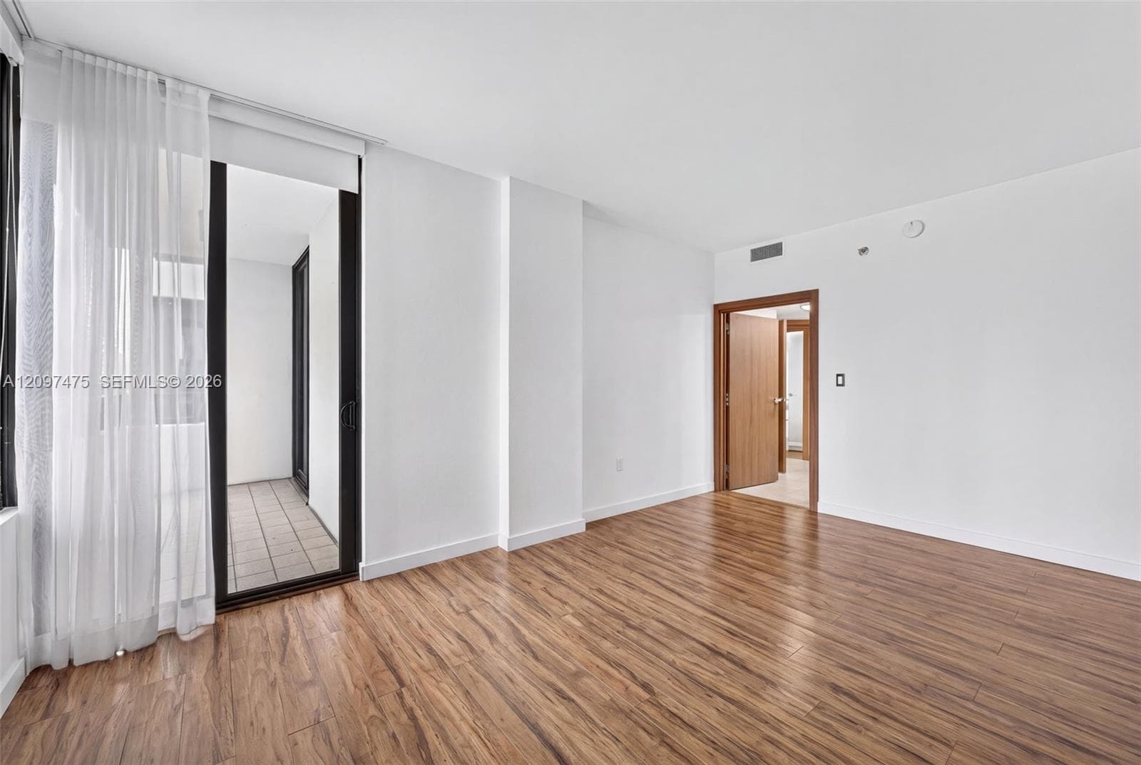 Brickell Key One · #A721 in Miami - Photo 26