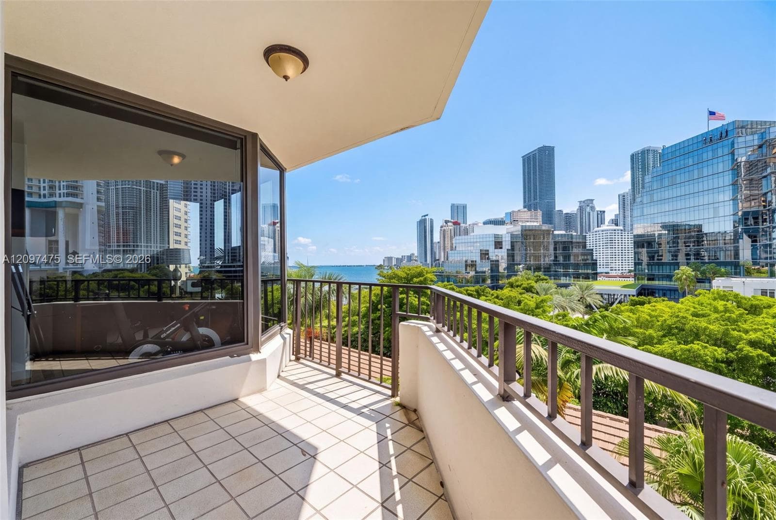 Brickell Key One · #A721 in Miami - Photo 33