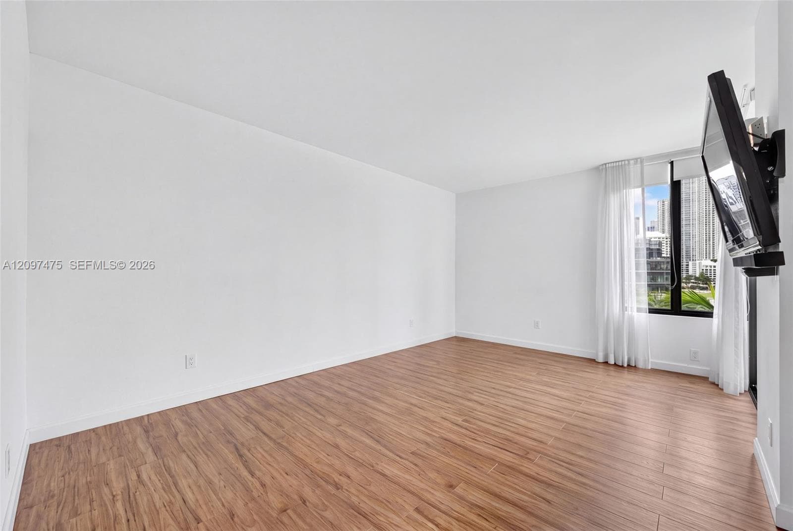 Brickell Key One · #A721 in Miami - Photo 25
