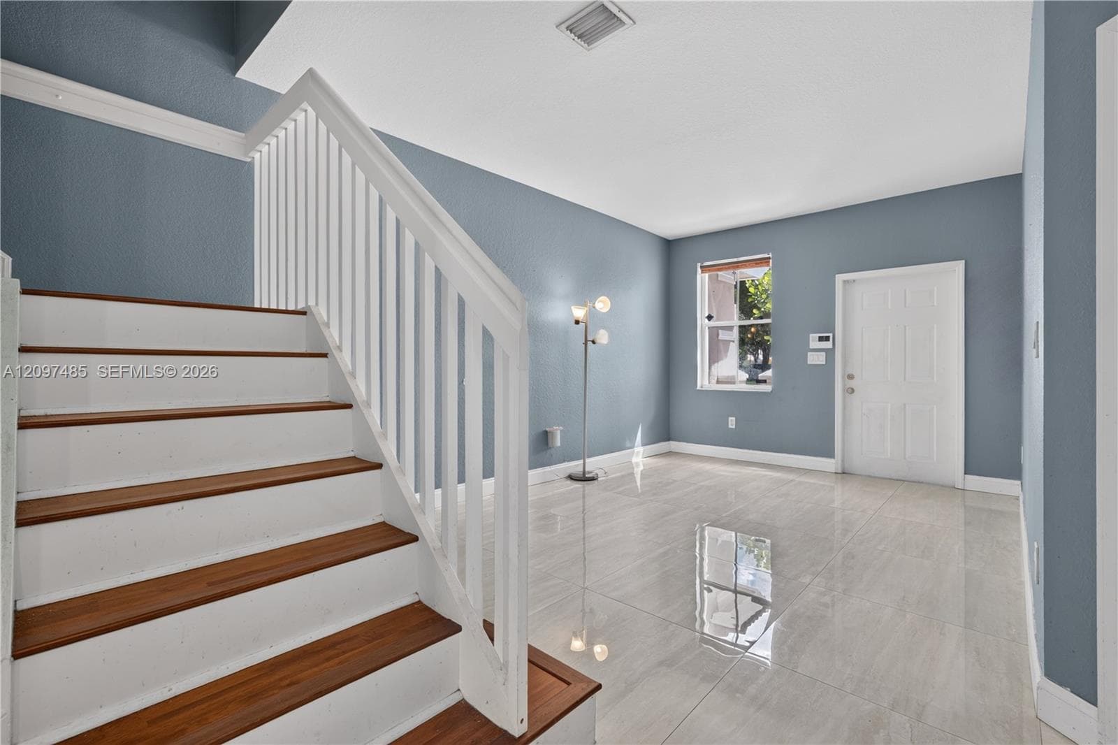 12543 SW 121st Way photo 6
