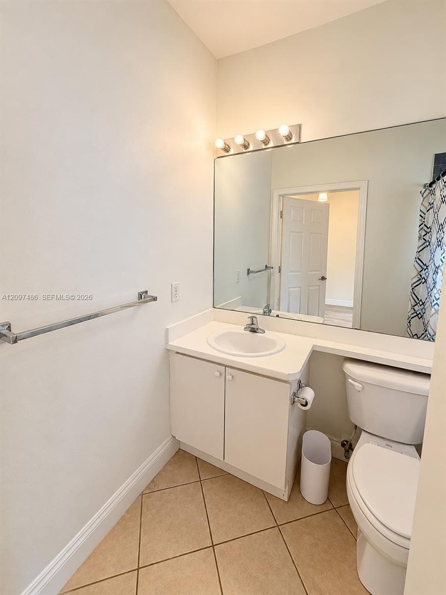 BIRD GROVE CONDO · #108 in Miami - Photo 5