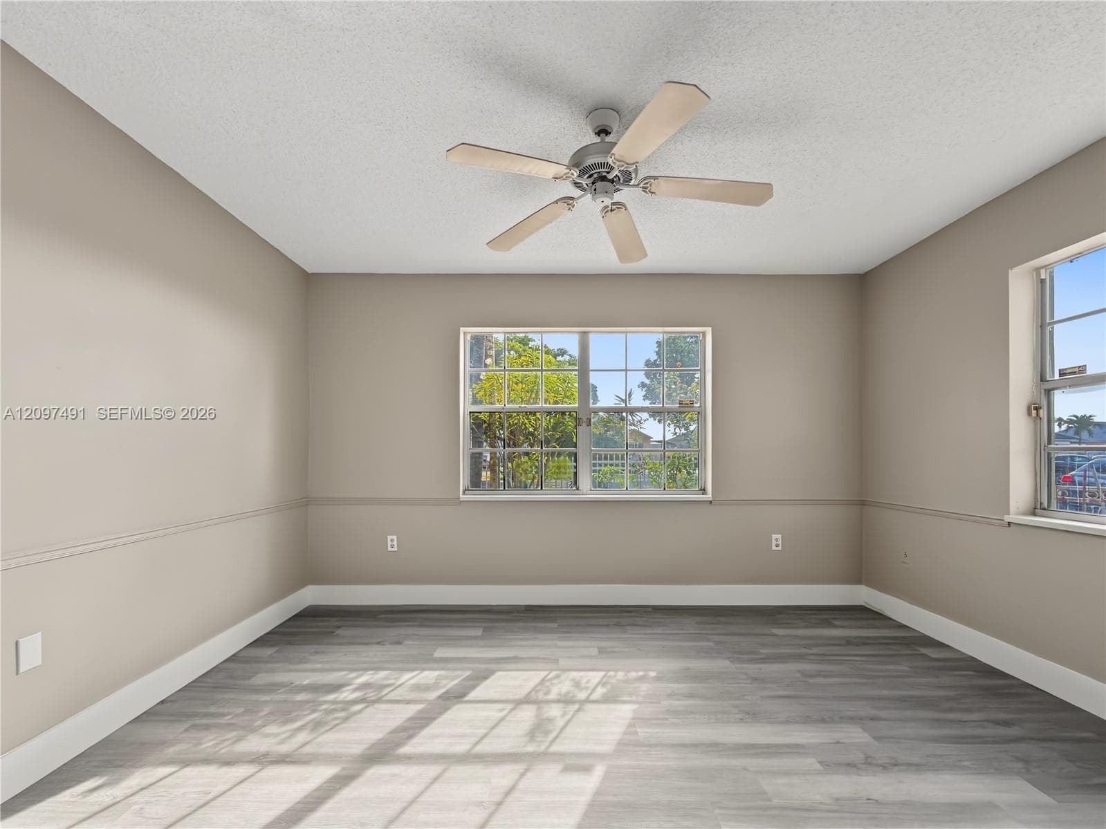 20200 NW 32nd Ave photo 12