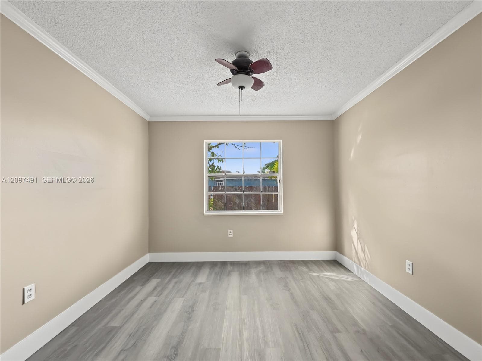 20200 NW 32nd Ave photo 11