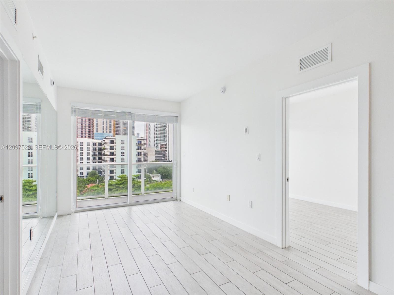 26 Edgewater · #717 in Miami - Photo 17
