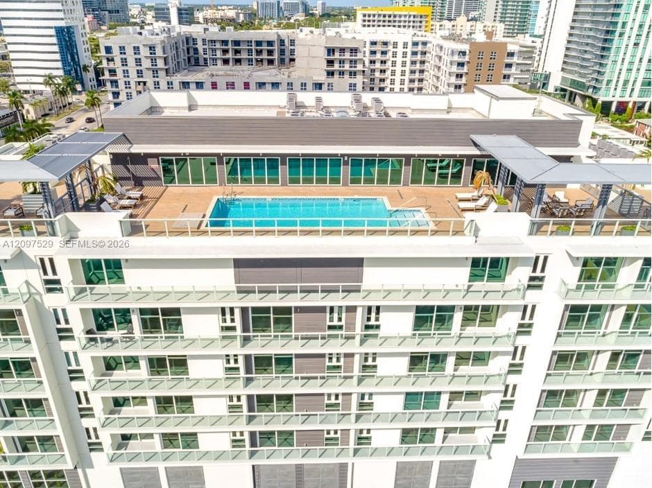 26 Edgewater · #717 in Miami - Photo 1