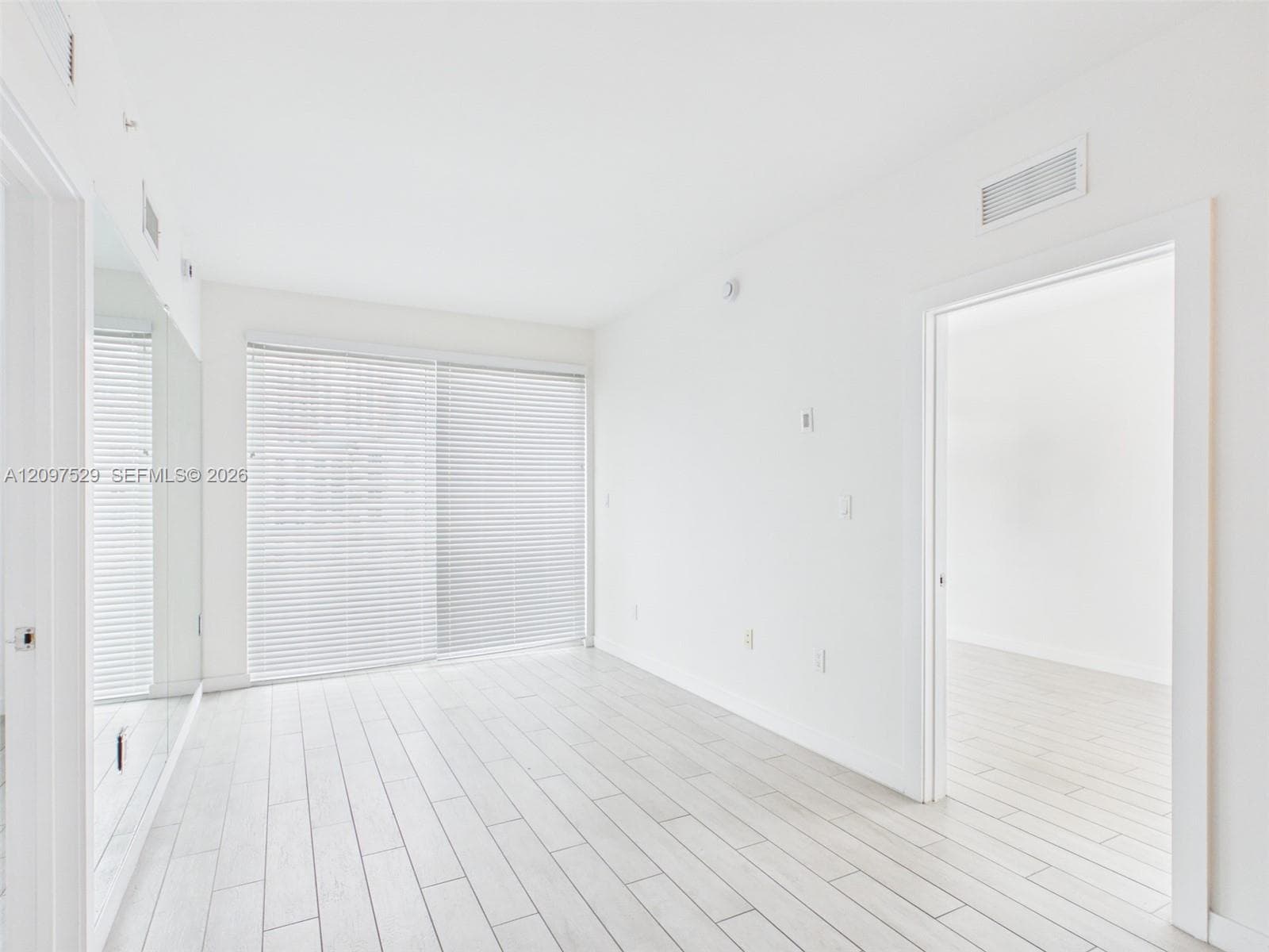 26 Edgewater · #717 in Miami - Photo 18
