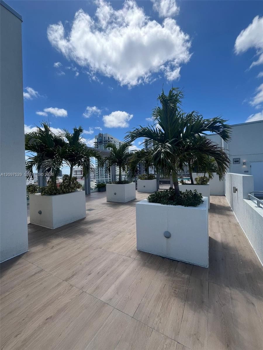 26 Edgewater · #717 in Miami - Photo 29