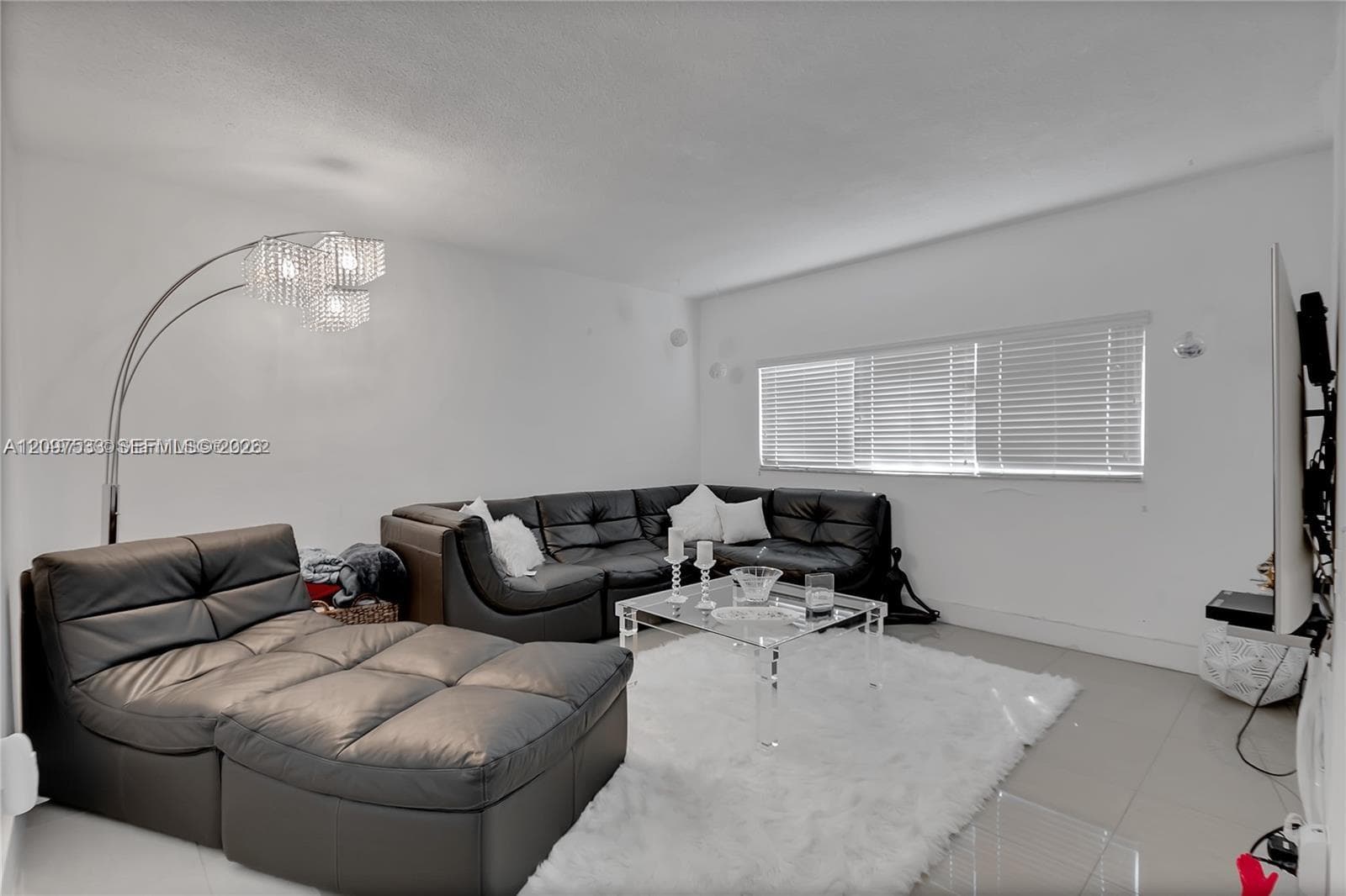 8940 SW 95th Ave #8940 photo 2