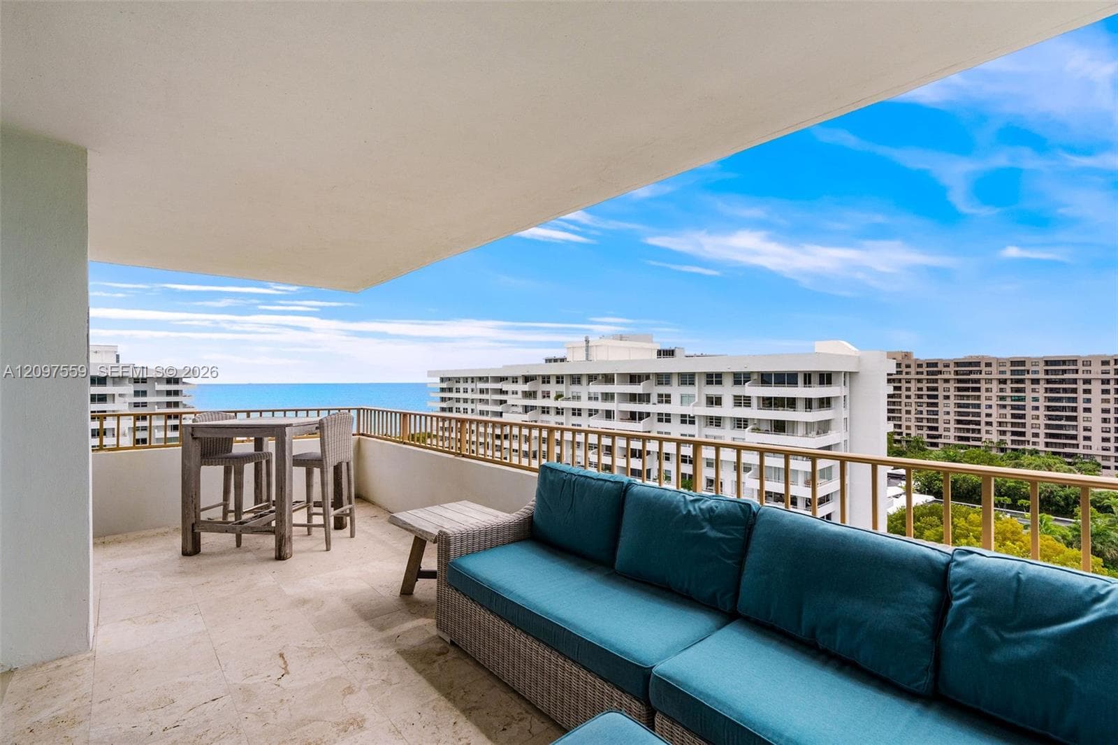 Commodore Club West · #1215 in Key Biscayne - Photo 6