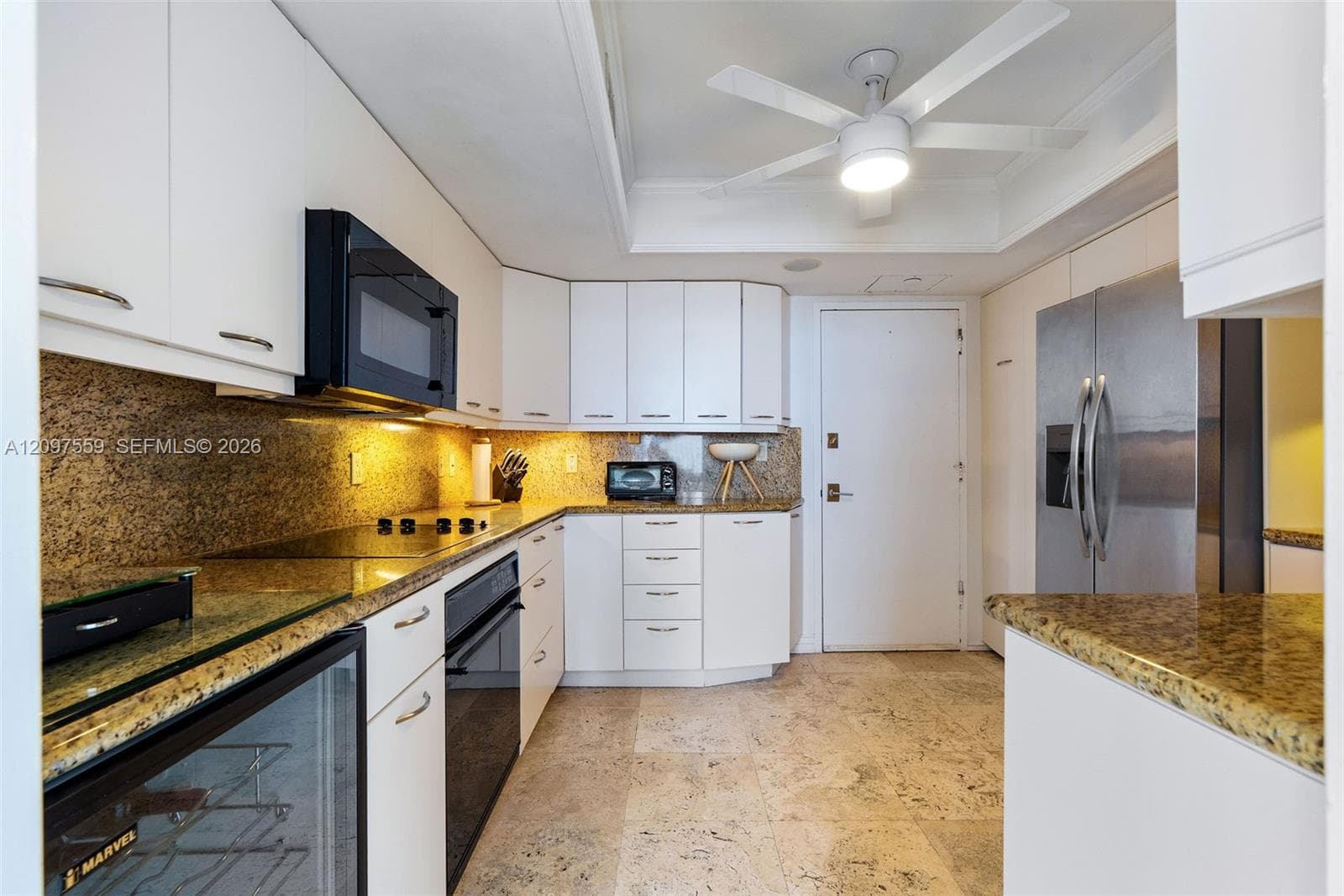 Commodore Club West · #1215 in Key Biscayne - Photo 12