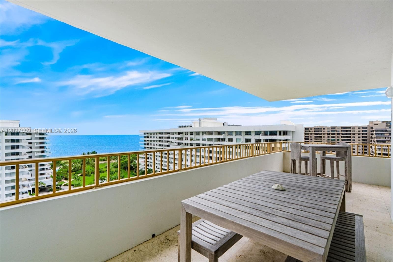 Commodore Club West · #1215 in Key Biscayne - Photo 3