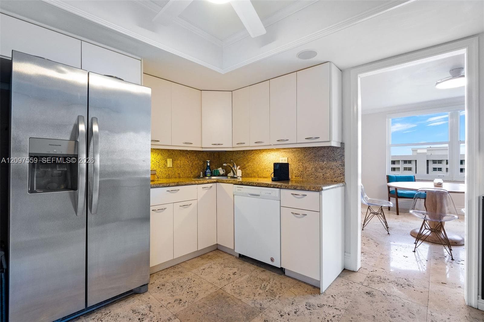 Commodore Club West · #1215 in Key Biscayne - Photo 15