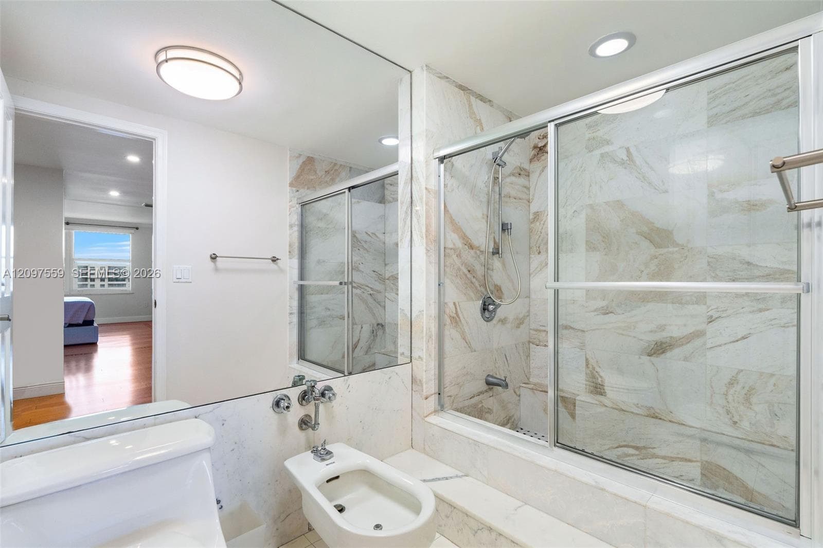 Commodore Club West · #1215 in Key Biscayne - Photo 21