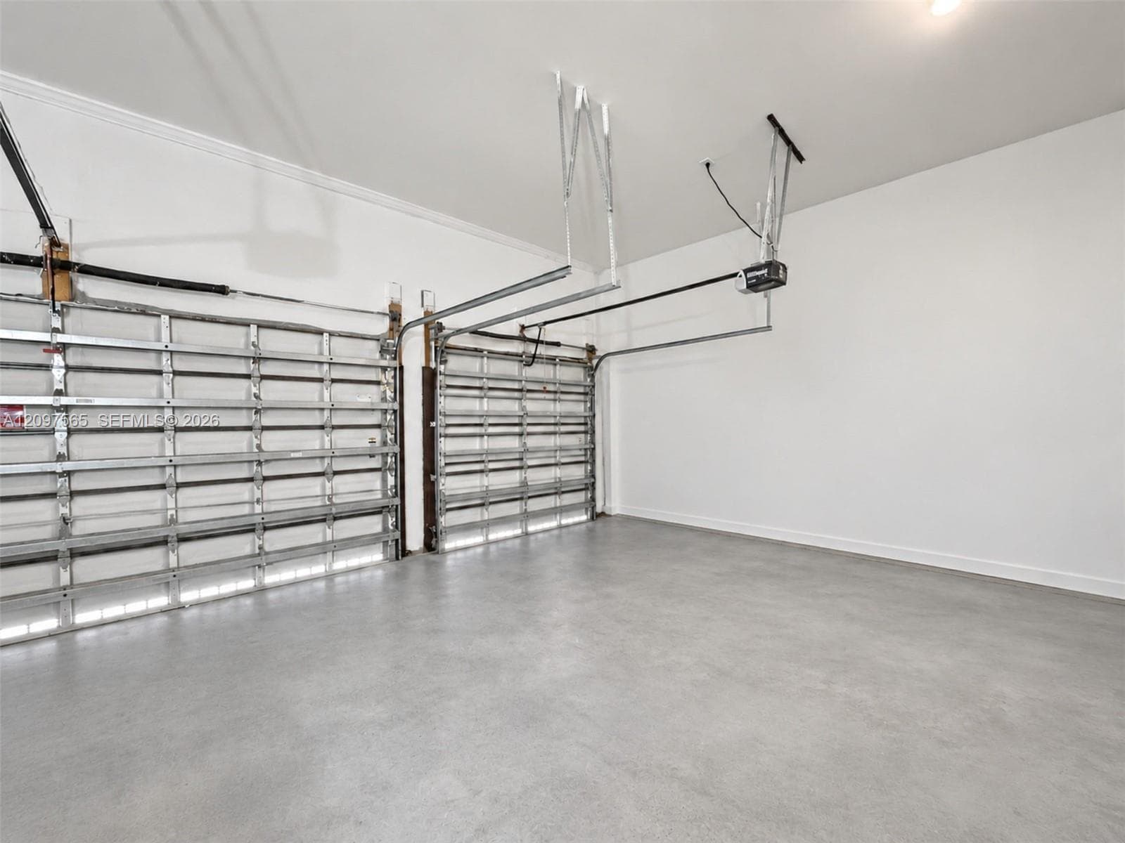 3 Car Garage