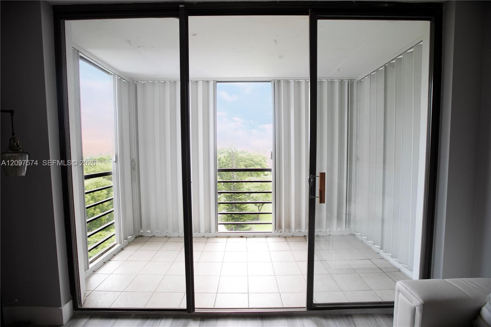 BISCAYA III CONDO · #714 in Aventura - Photo 12