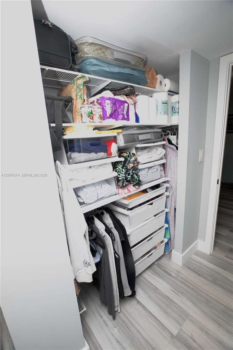 BISCAYA III CONDO · #714 in Aventura - Photo 26