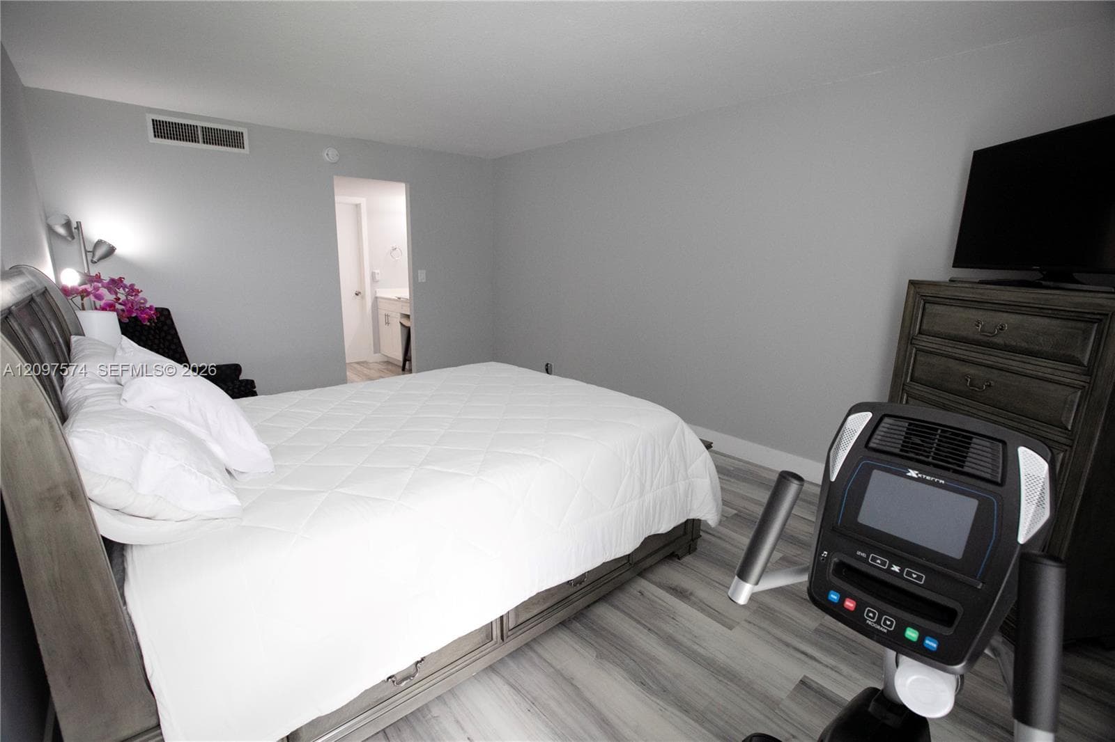 BISCAYA III CONDO · #714 in Aventura - Photo 21