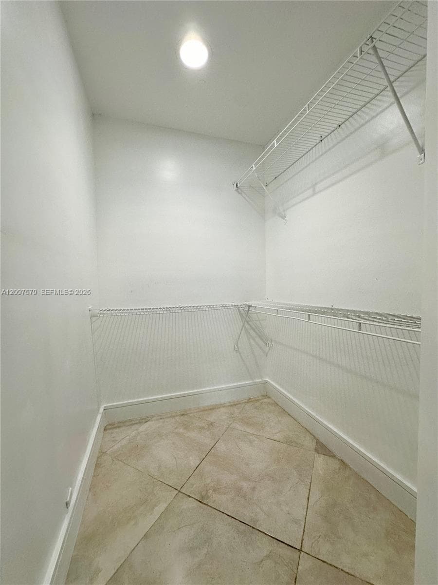 MARINA OAKS CONDO · #1802 in Fort Lauderdale - Photo 13