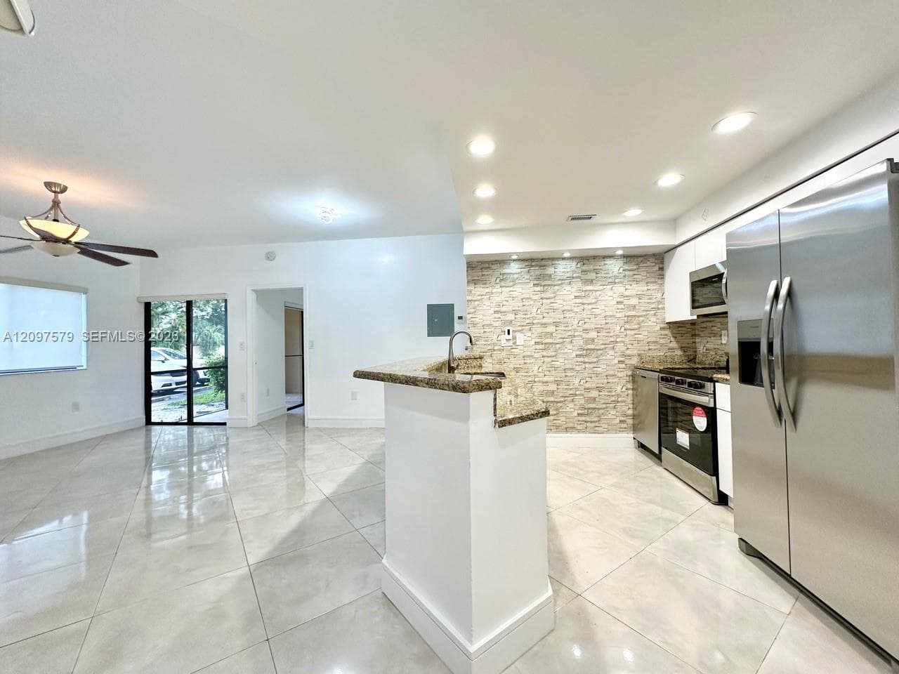 MARINA OAKS CONDO · #1802 in Fort Lauderdale - Photo 1