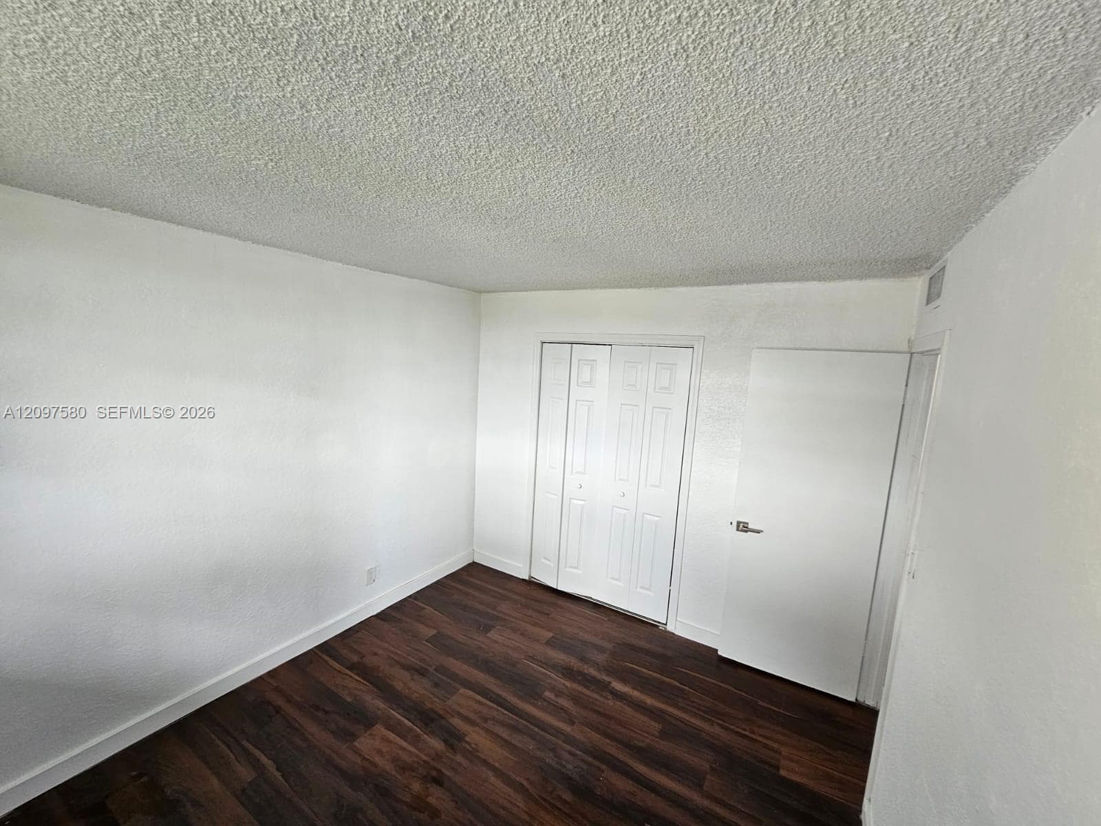 YOLANDA VILLAS CONDO · #902E in Miami - Photo 11
