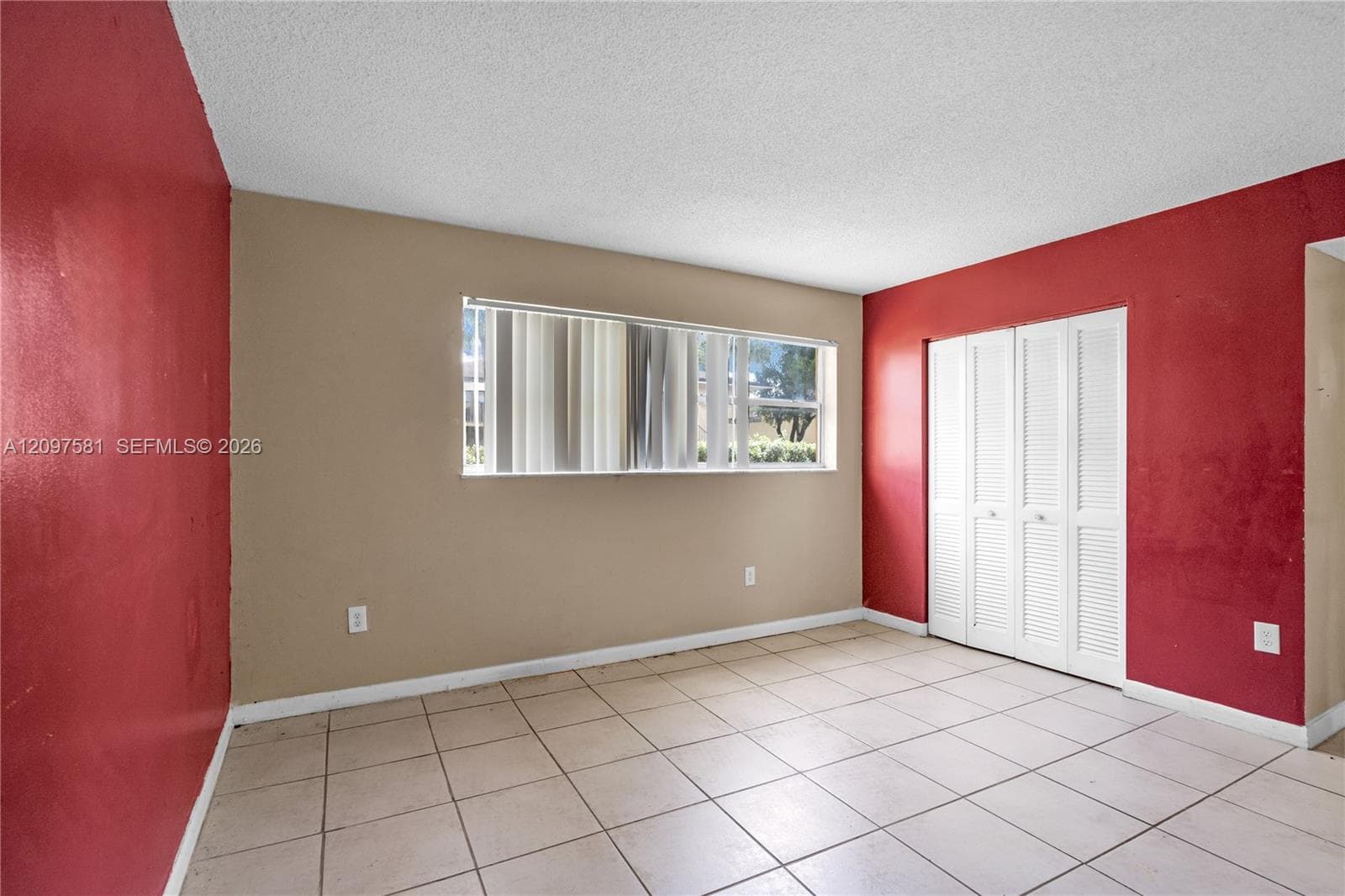 Lakeside XI condominium · #8-5 in Miami - Photo 11