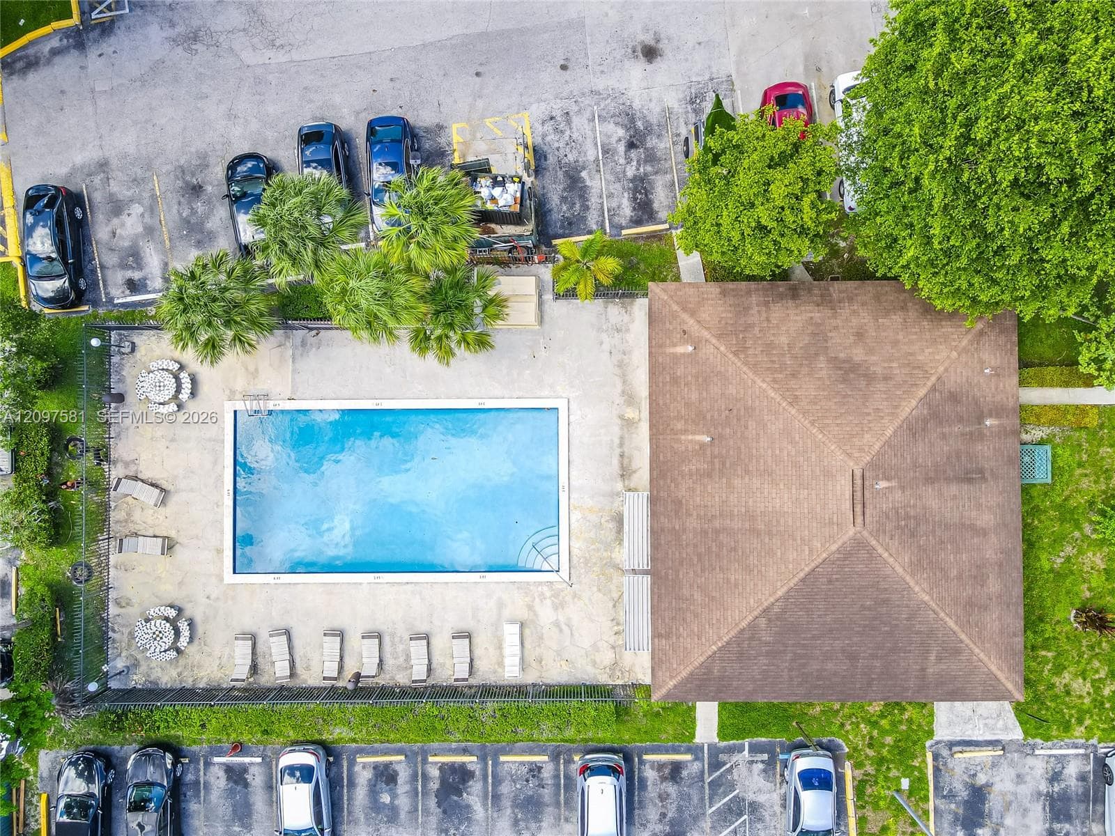 Lakeside XI condominium · #8-5 in Miami - Photo 19