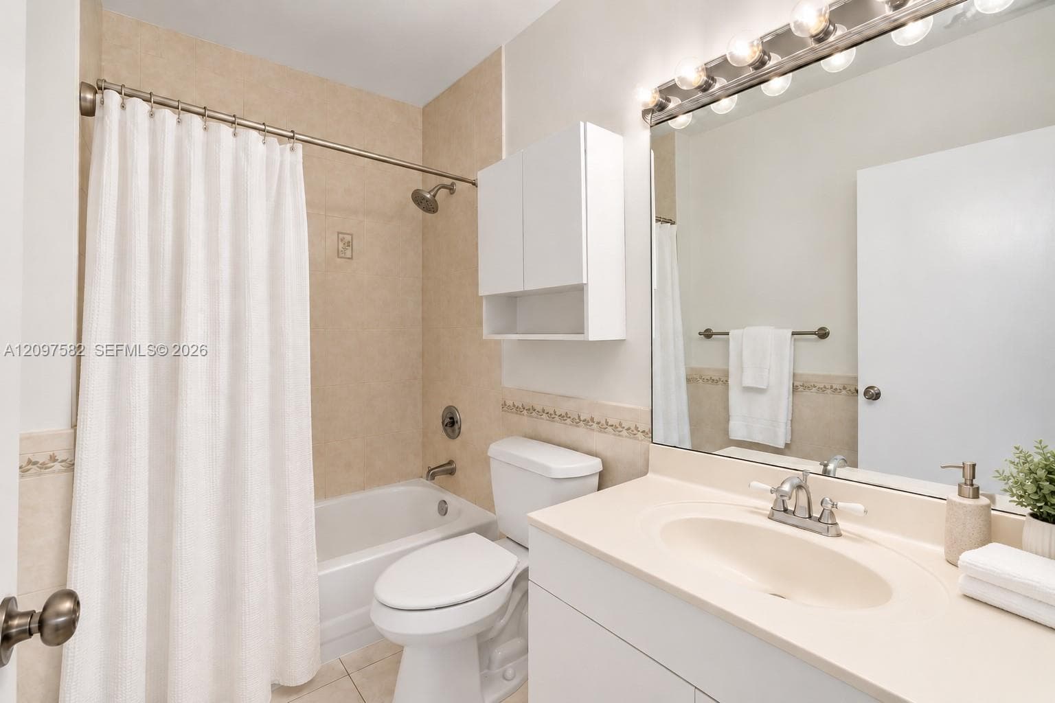 THE OAKVIEW CONDO · #407 in Miami - Photo 11