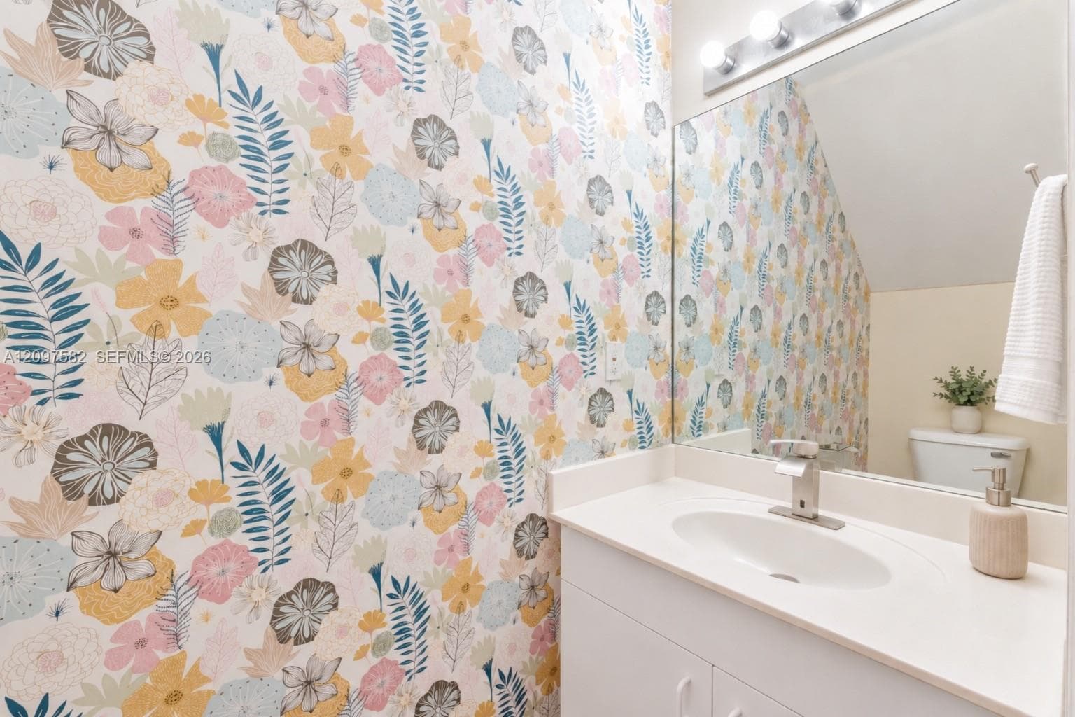 THE OAKVIEW CONDO · #407 in Miami - Photo 4