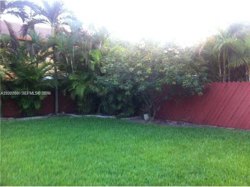 11784 SW 16th St photo 13